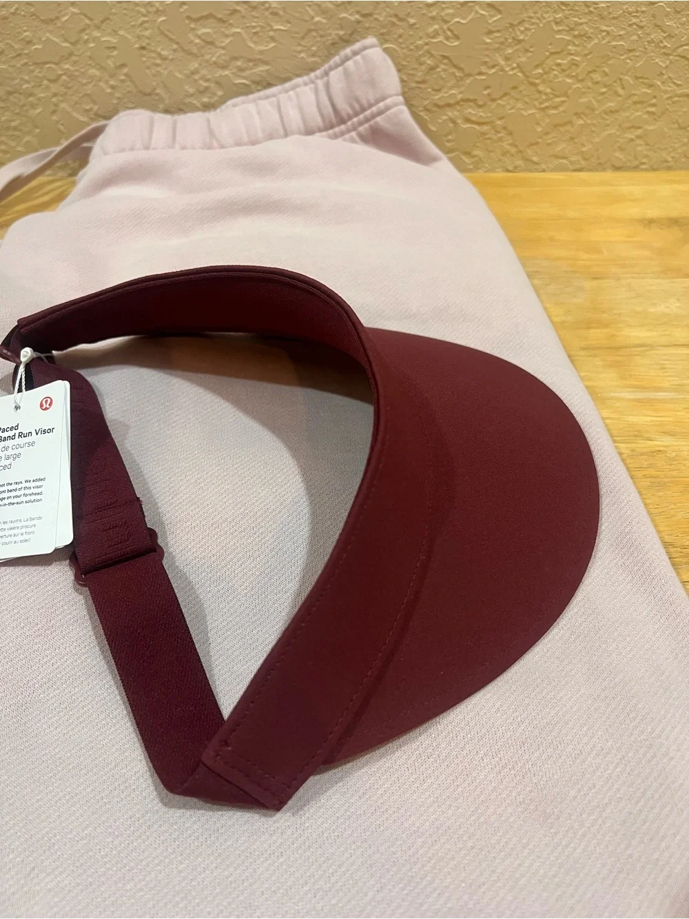 lululemon athletica Fast paced wide Band Run Visor colo:BBAY